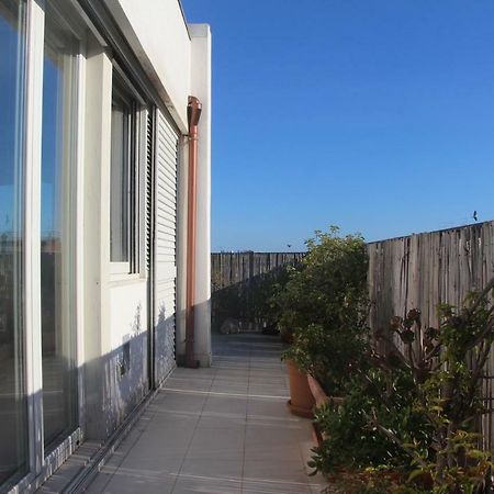 カリアリMini Attico Panoramico Con Terrazzaアパートメント エクステリア 写真